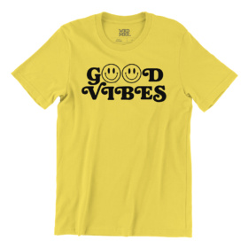 GOOD VIBES smiley tee yellow